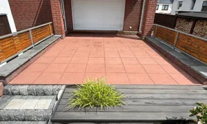 Terrasse nach professioneller Steinreinigung